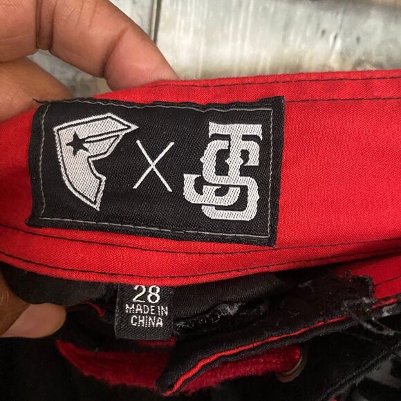 Famous stars and straps red and black shorts - Picture 6 of 9